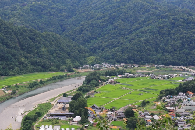 生坂村の結婚支援をご紹介します