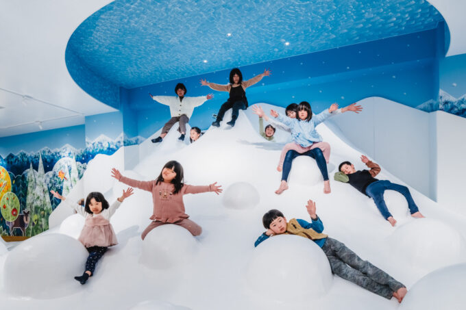 雨の日も安心！屋内でのびのび遊べる、長野市の「ながのこども館　ながノビ！」